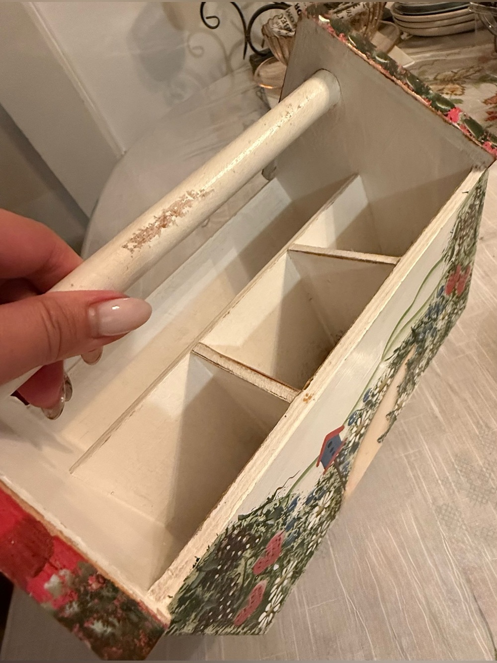 Sectioned wood carrier Utensil server/tool holder Birdhouse hand painted design - Picture 10 of 12